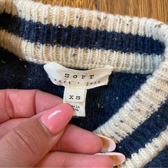 Soft Joie Blakesley Varsity Bomber Jacket - Picture 4 of 6